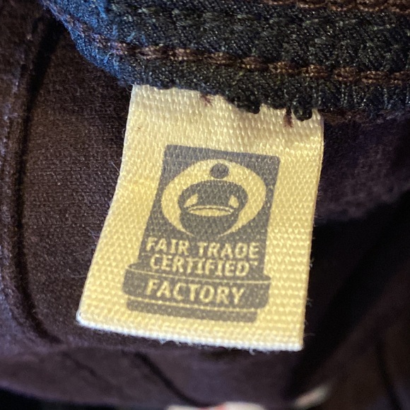 New Isabel skinny maternity crossover panel. Size 12/31R. Color burgundy - Picture 15 of 16